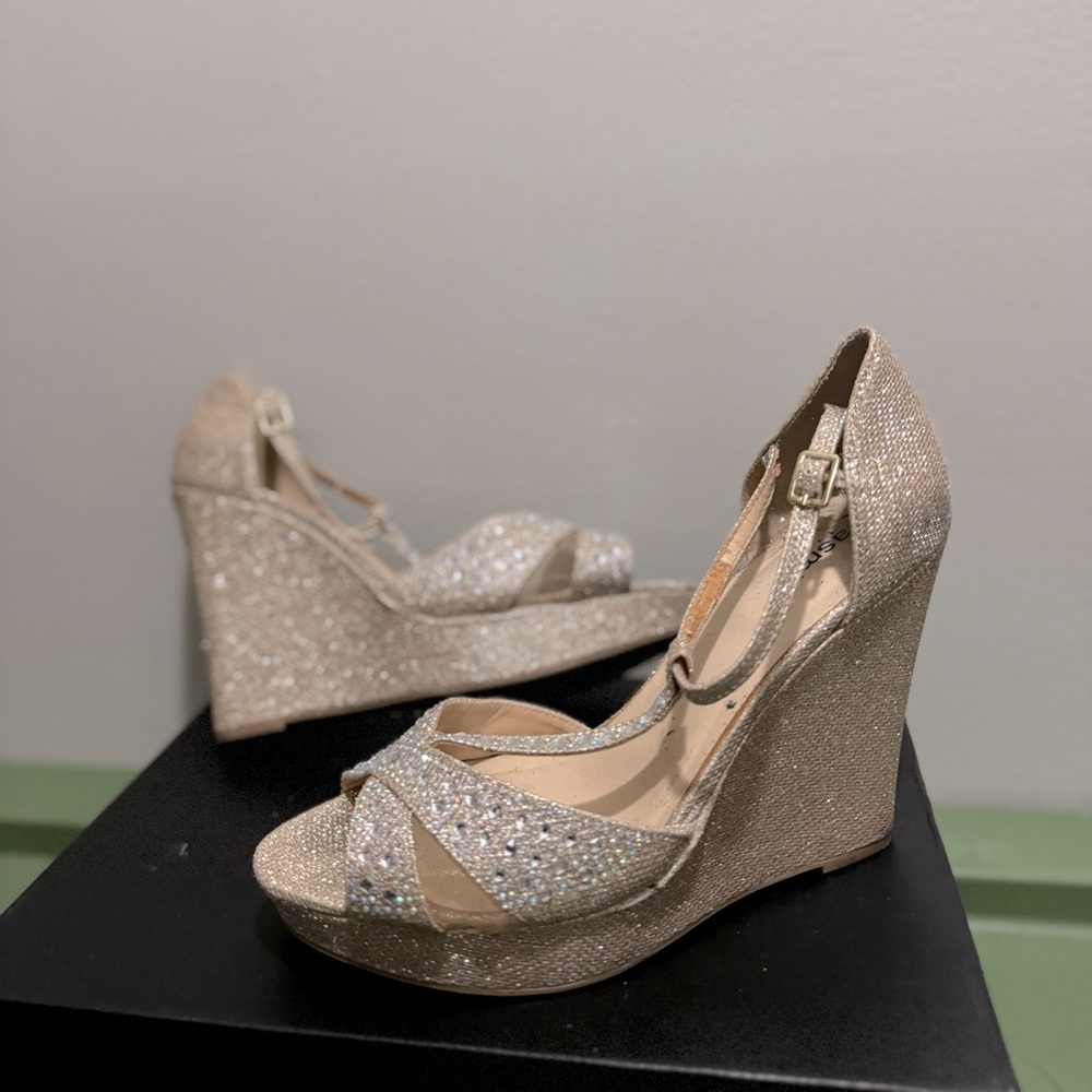 Sparkling Wedge Heels  
Open Toe
Formal Look 
Size 10